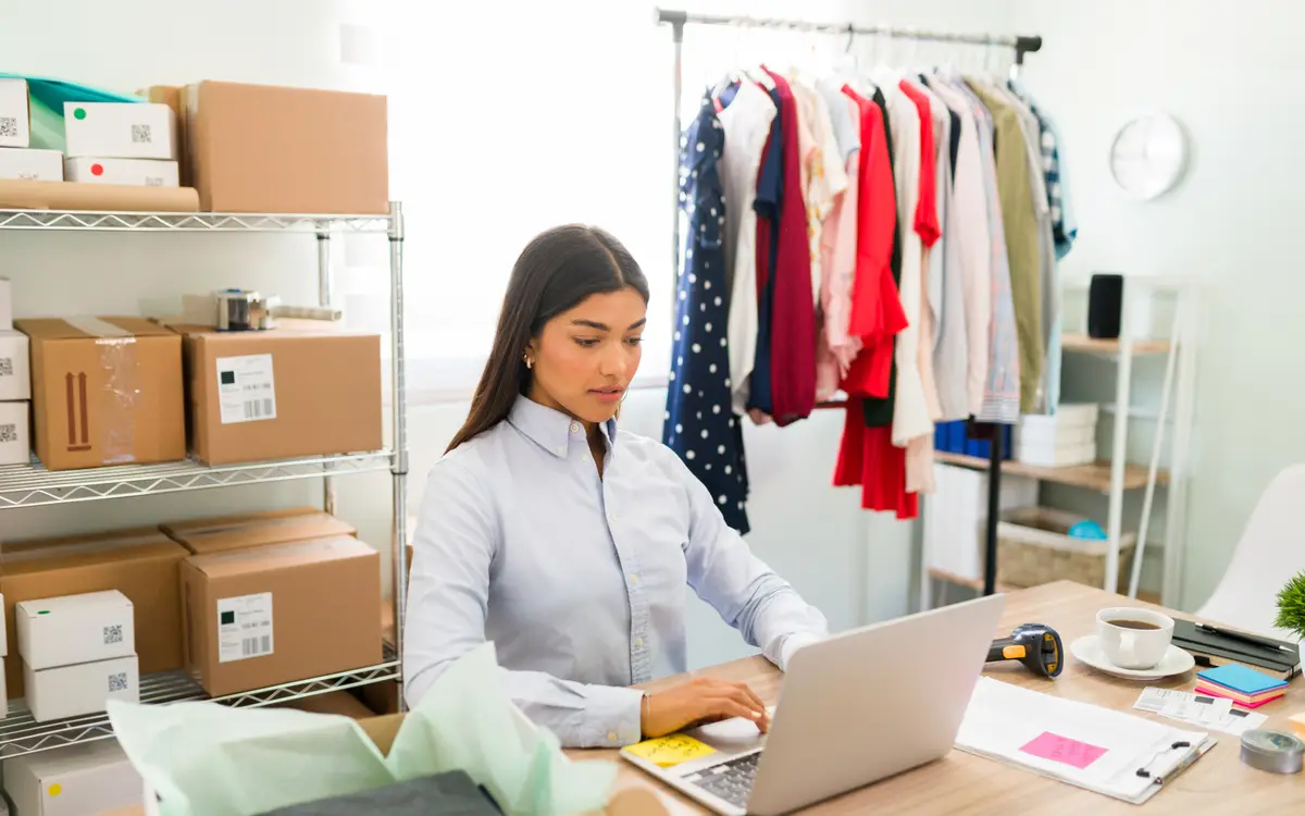 Don’t Make Shoppers Read Every Review: How Apparel Stores Can Show Fit at a Glance
